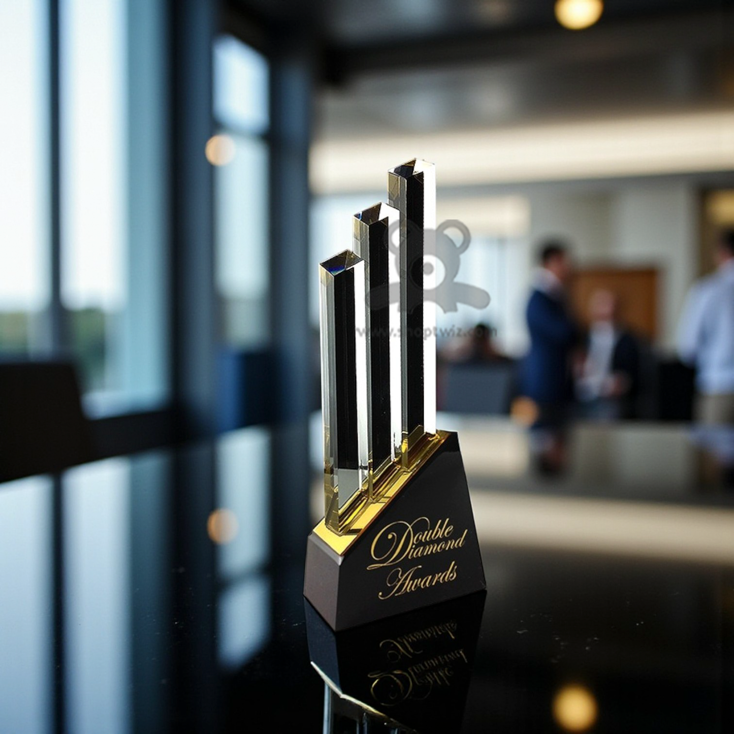 ShopTwiz Customized Trophy – Personalized Logo & Name Corporate Gift