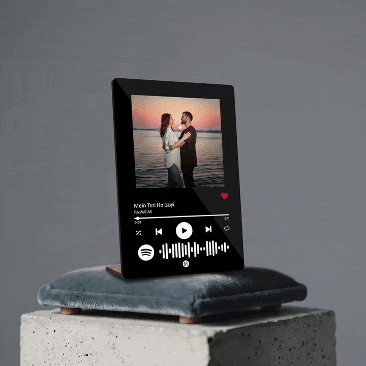 Personalized Spotify Frame with scannable code
